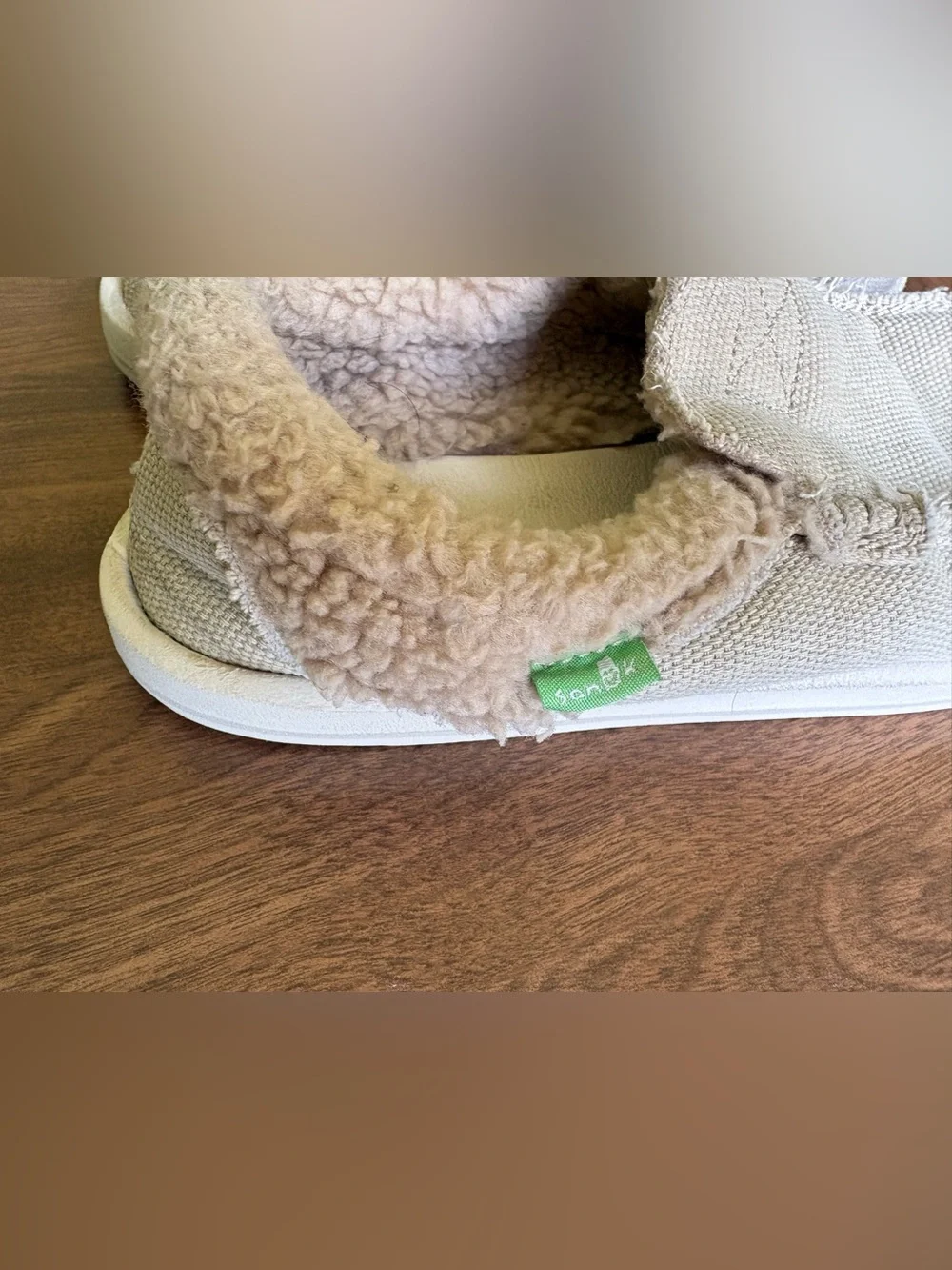 Sanuk Kids Beige Cozy Slip-Ons with Sherpa Lining